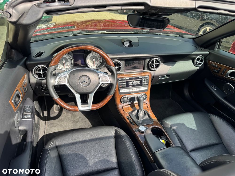Mercedes-Benz SLK 250 CGI - 35