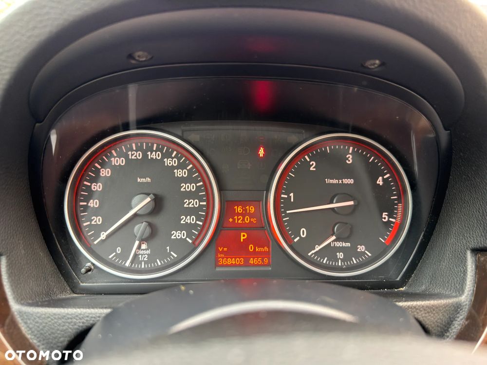 BMW Seria 3 325d DPF - 12