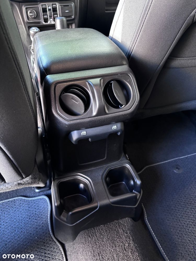 Jeep Wrangler Unlimited 2.0 T-GDI Hardtop AWD Automatik 80th Anniversary - 21