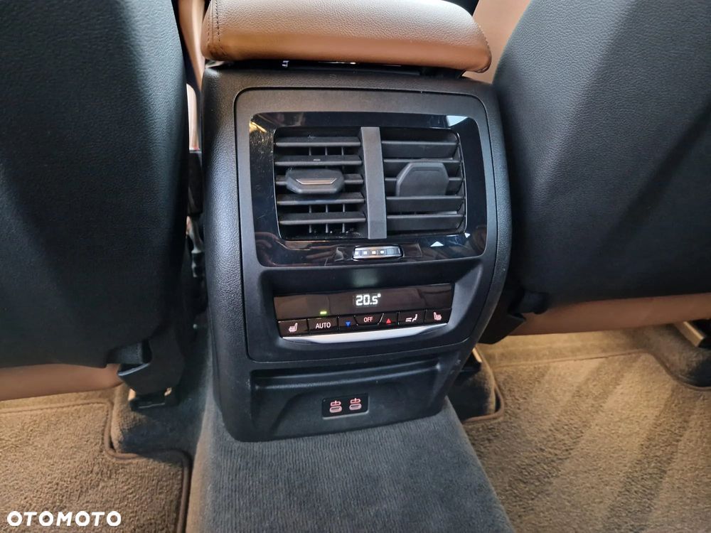 BMW X4 xM40d mHEV - 38