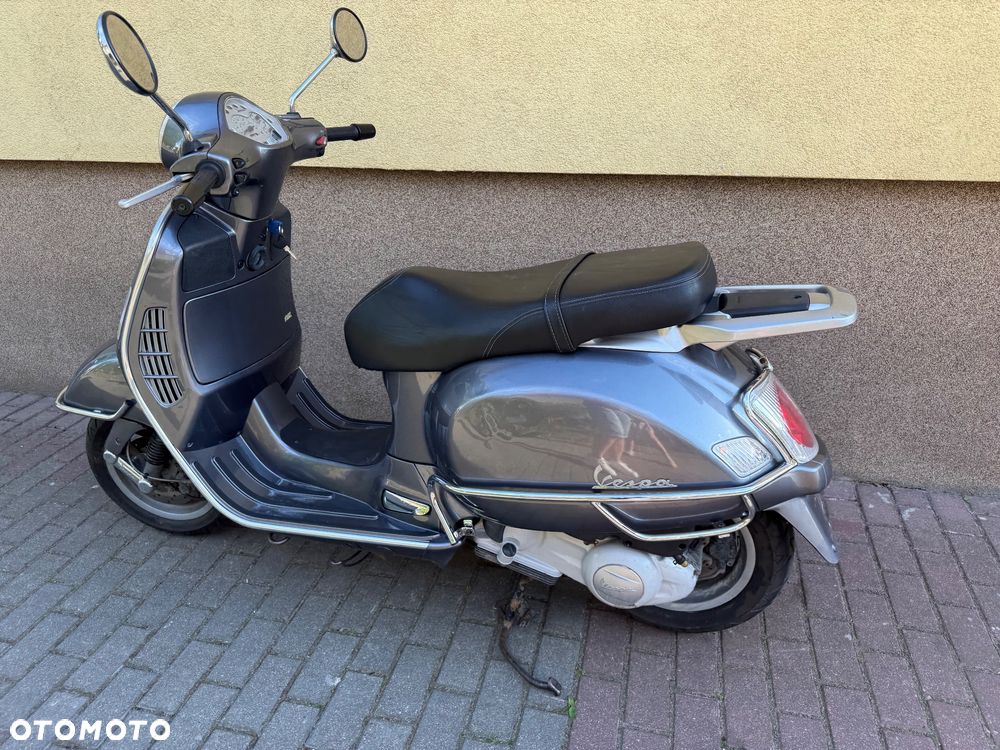 Vespa Grantourismo - 18