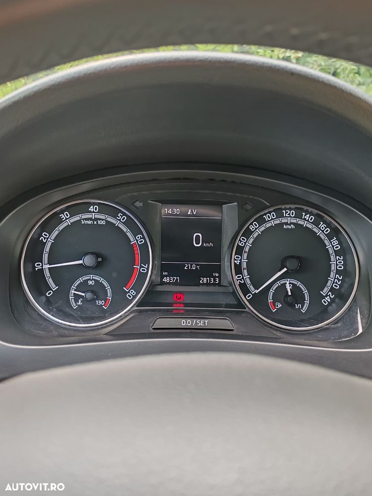 Skoda RAPID 1.0 TSI Ambition - 9