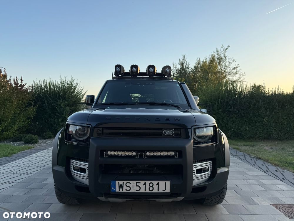 Land Rover Defender - 22
