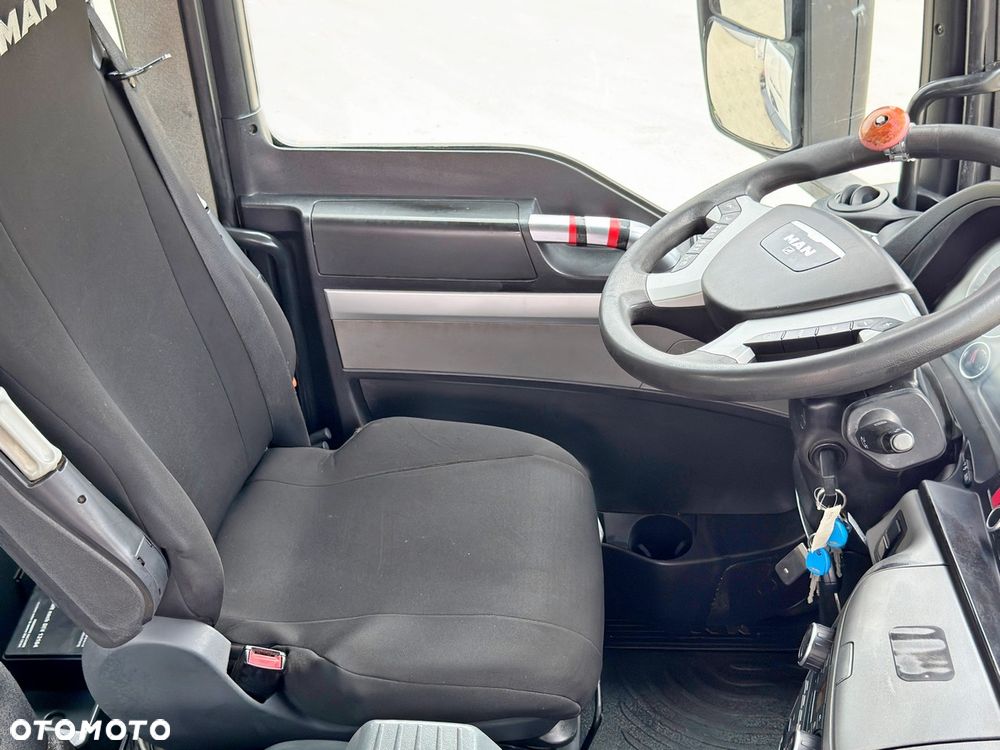 MAN TGS 26.360 * WYWROTKA 5,00 m * FASSI F135A.23 + PILOT * 6x4 * STAN BDB - 13