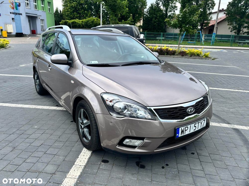 Kia Ceed 1.6 Comfort - 22
