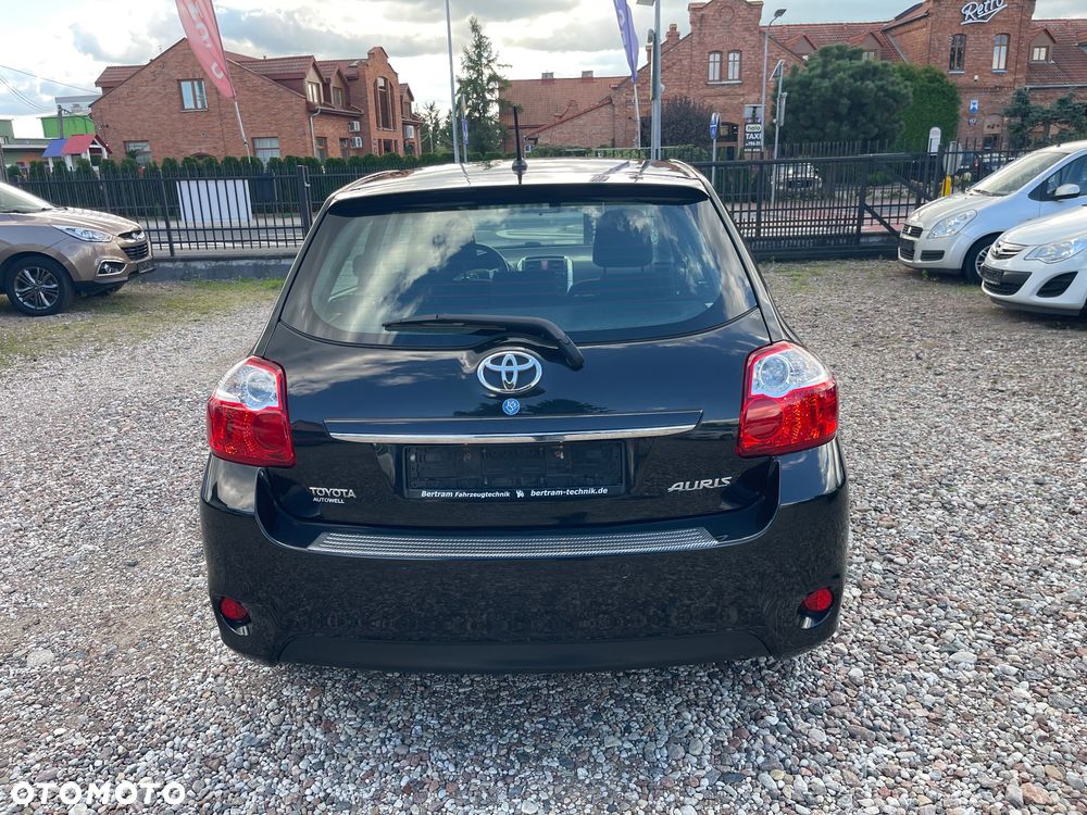 Toyota Auris - 5