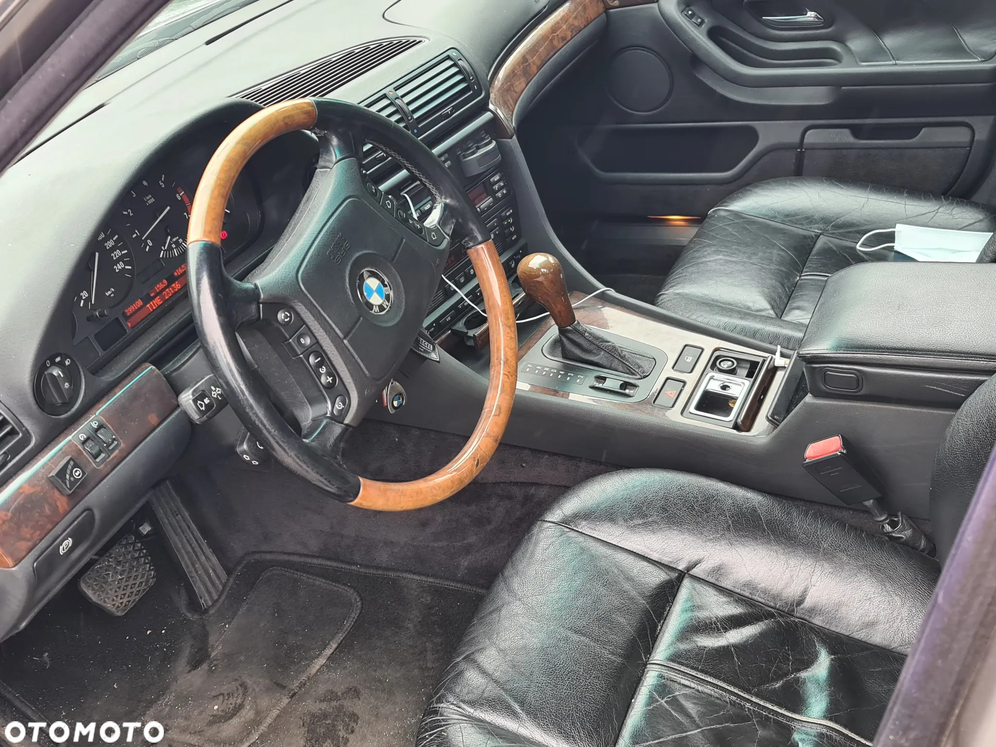 BMW Seria 7 740i V8 - 10