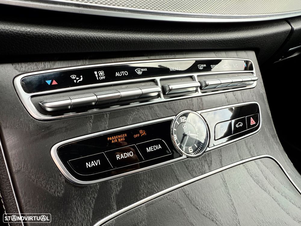 Mercedes-Benz E 300 d AMG - 31
