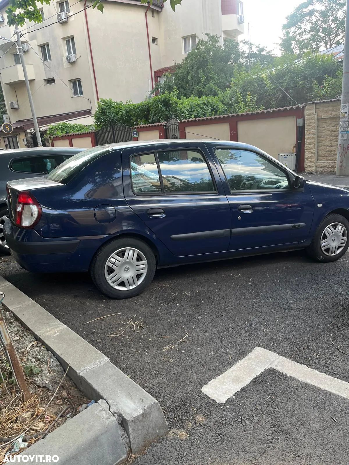 Renault Symbol - 1