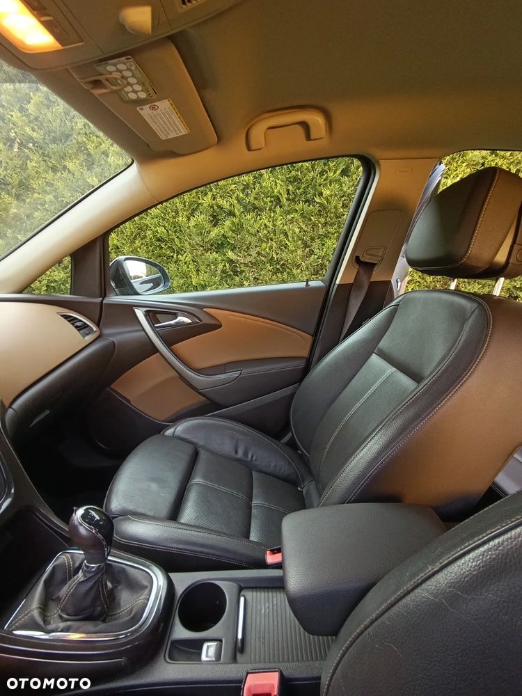 Opel Astra 1.7 CDTI Executive - 9