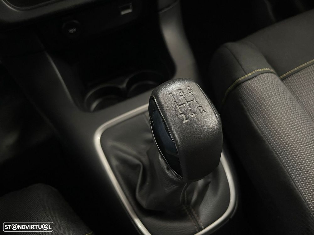 Citroën C3 1.2 PureTech Shine - 47