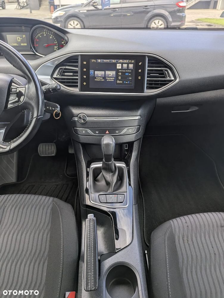 Peugeot 308 - 6