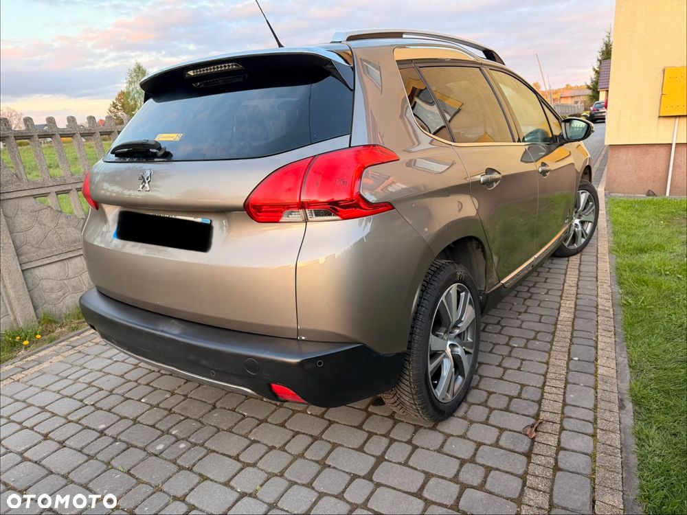 Peugeot 2008 1.6 e-HDi Allure S&S - 3