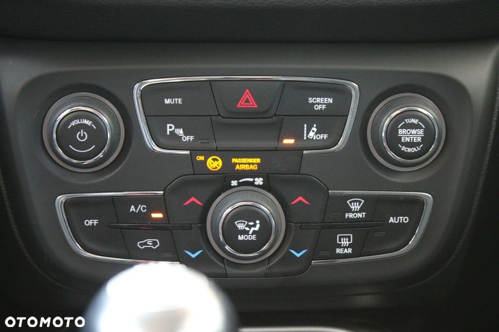 Jeep Compass 1.4 TMair Longitude FWD S&S - 25