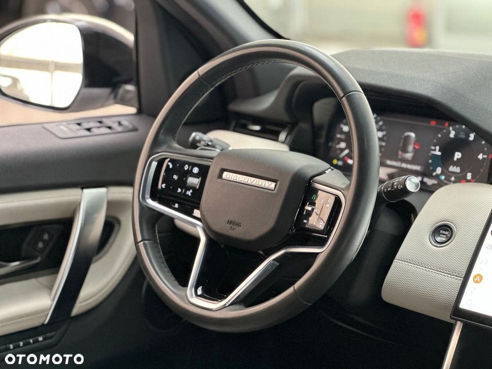 Land Rover Discovery Sport - 39