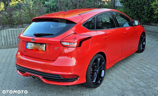 Ford Focus 2.0 TDCi ST - 14