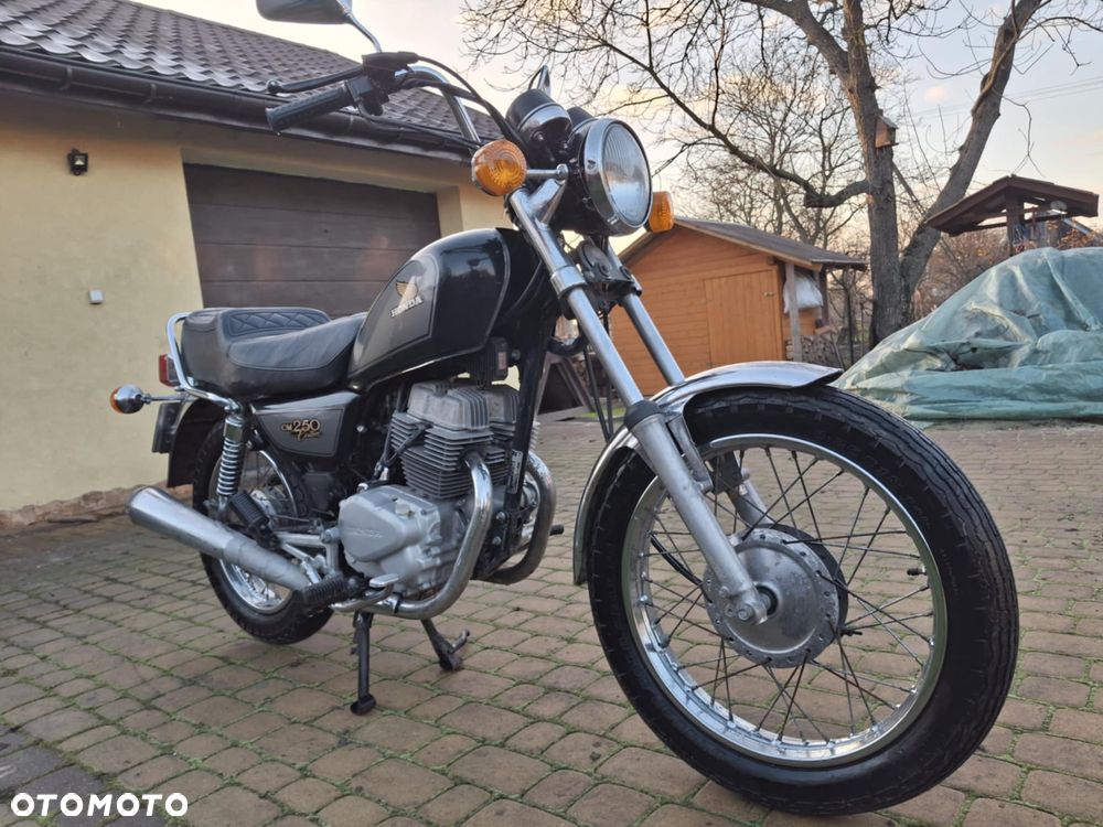 Honda CM - 2