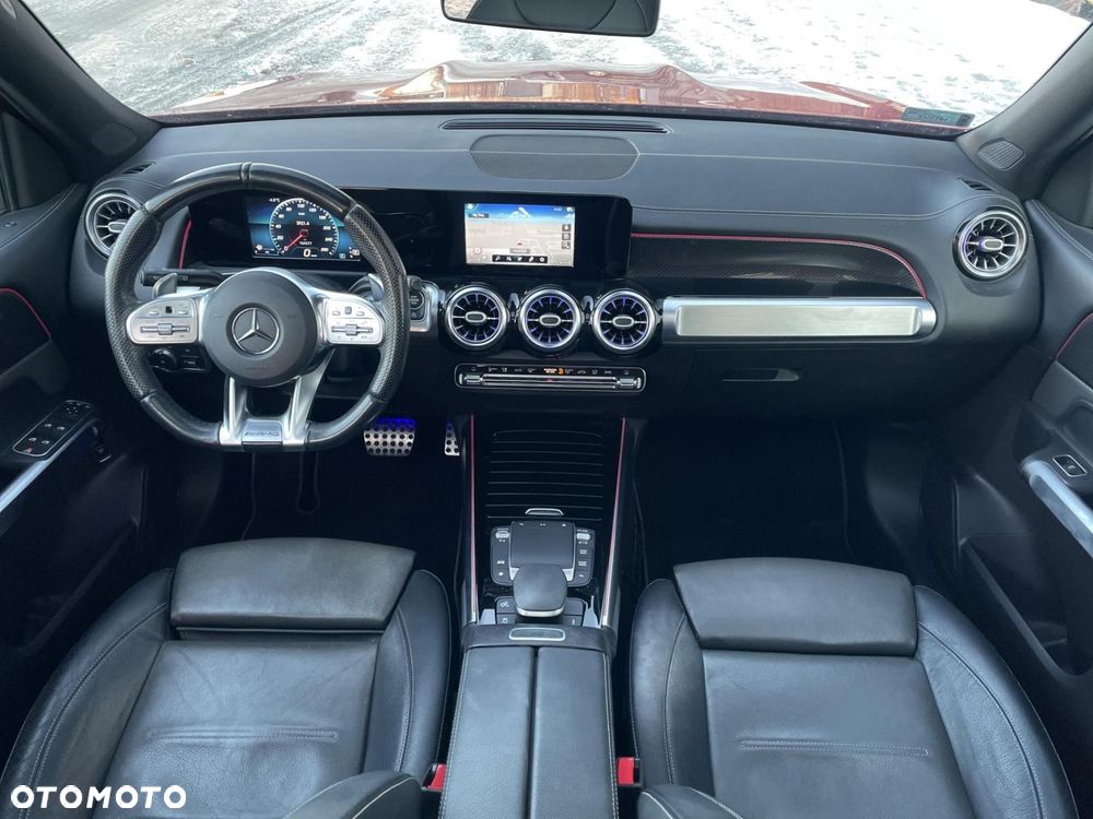 Mercedes-Benz GLB - 13