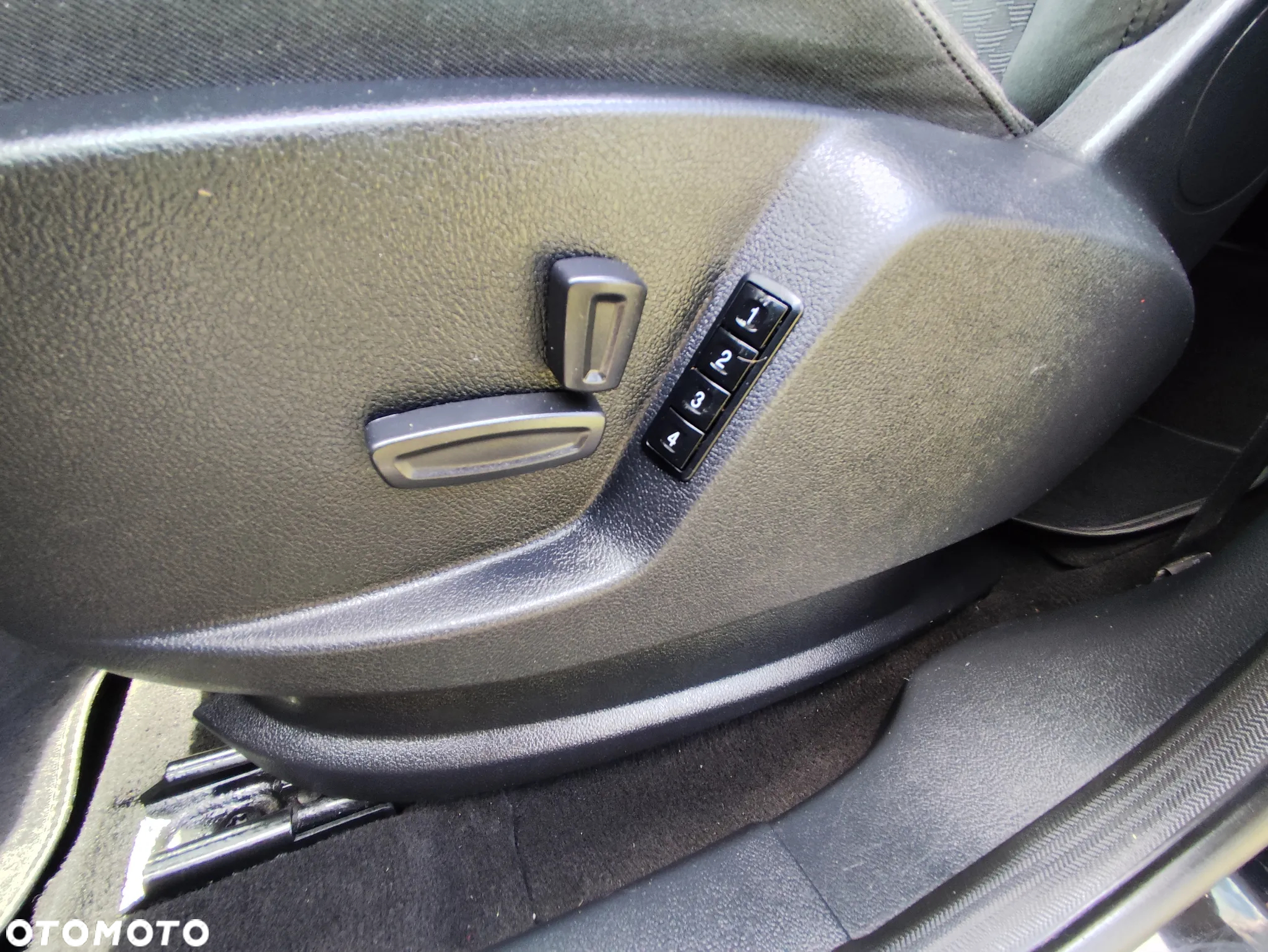 Ford Galaxy 2.0 TDCi Ghia - 18