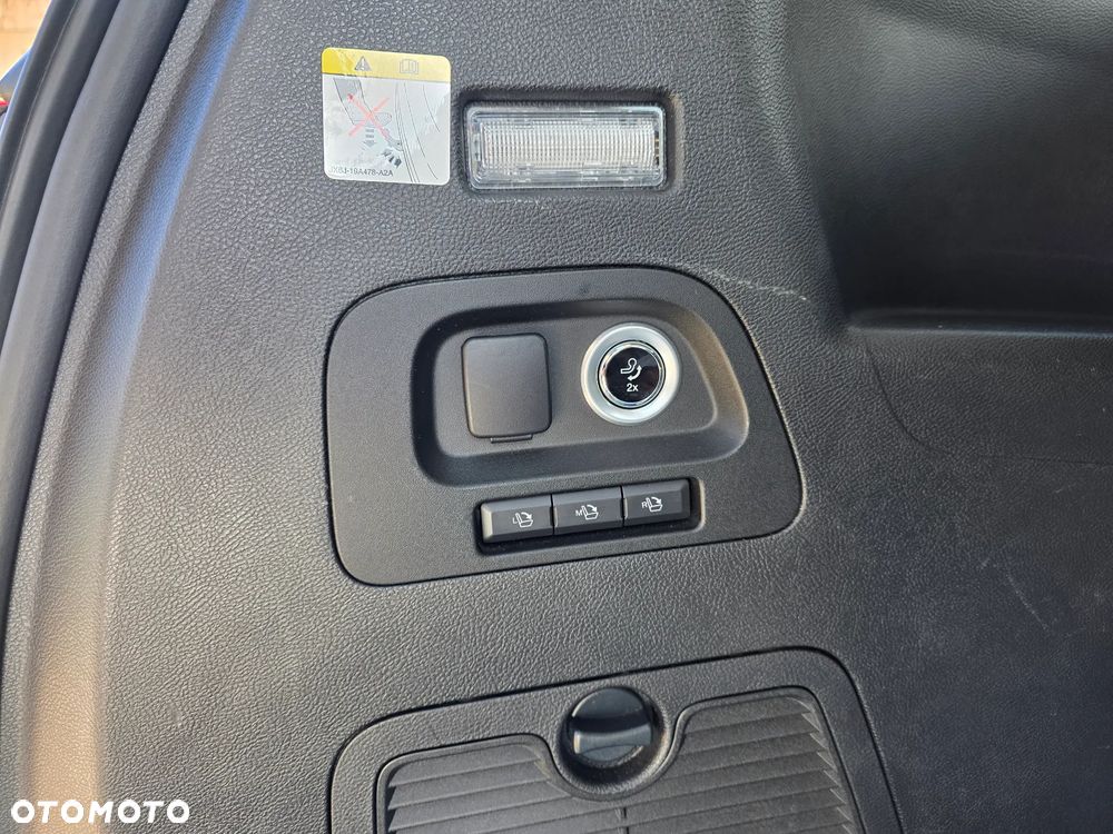 Ford S-Max 2.0 EcoBlue Titanium - 10