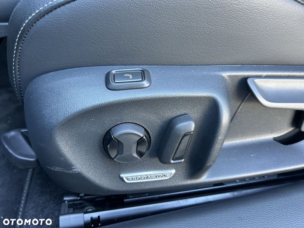 Volkswagen Passat - 17