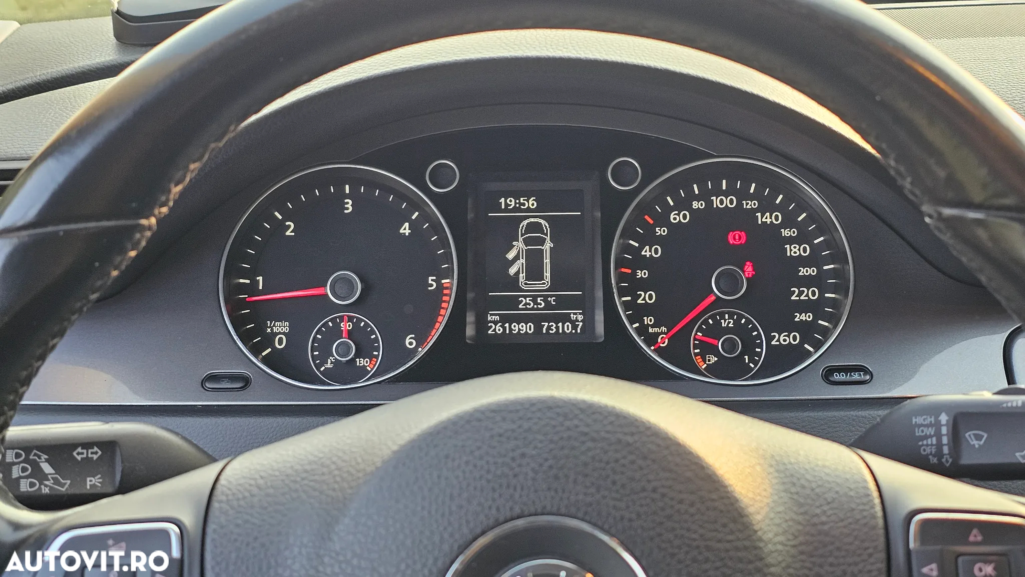 Volkswagen Passat - 2