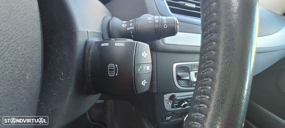 Renault Mégane Sport Tourer 1.6 dCi Limited SS - 17