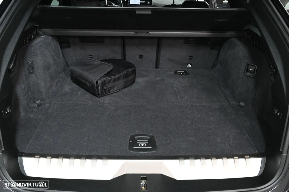 BMW 520 e Pack M - 10