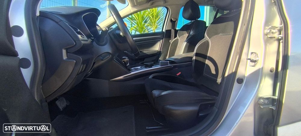 Renault Mégane Sport Tourer 1.5 dCi Limited EDC - 13