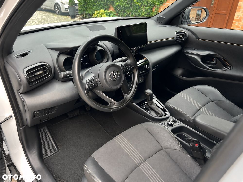 Toyota Yaris Cross Hybrid 1.5 Executive 4x4 - 15