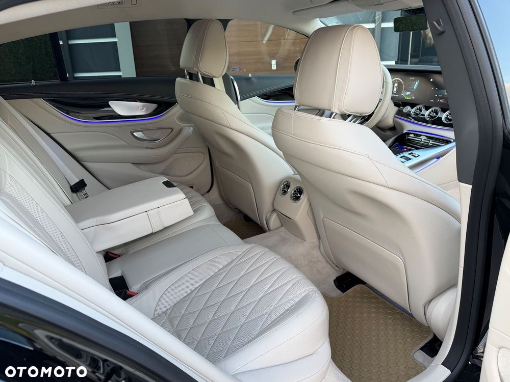 Mercedes-Benz AMG GT 43 4-Matic+ Special Edition Red - 28