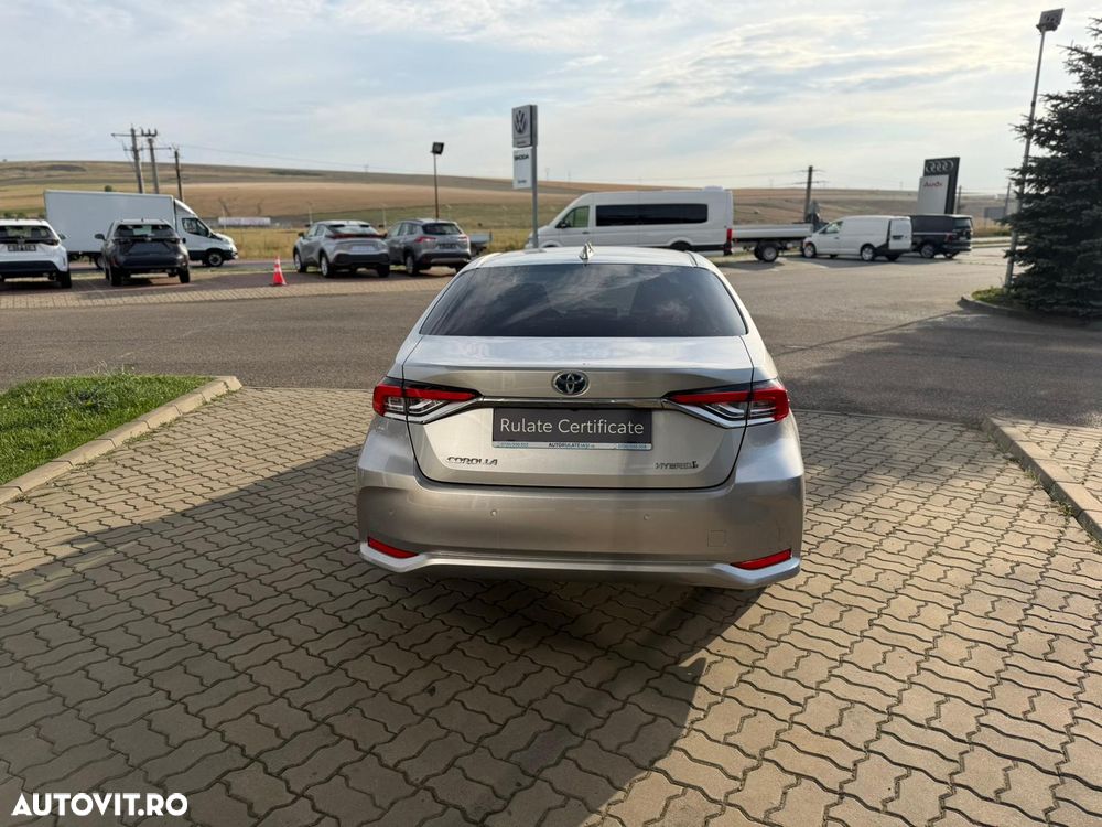 Toyota Corolla 1.8 HSD Dynamic - 6