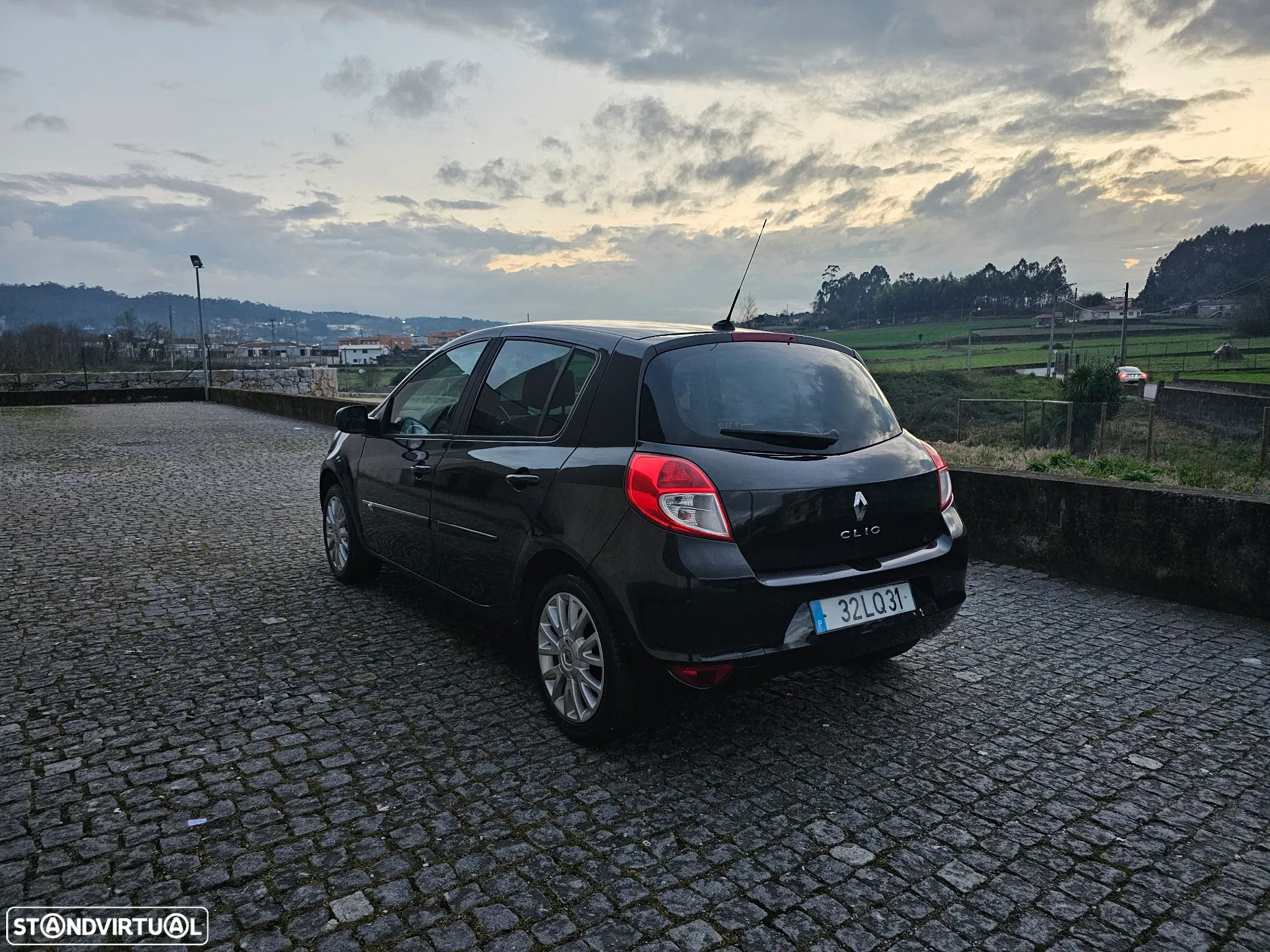 Renault Clio 1.2 16V Dynamique S - 8
