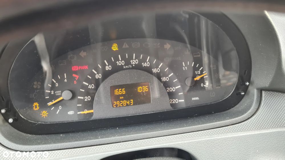 Mercedes-Benz Vito - 8