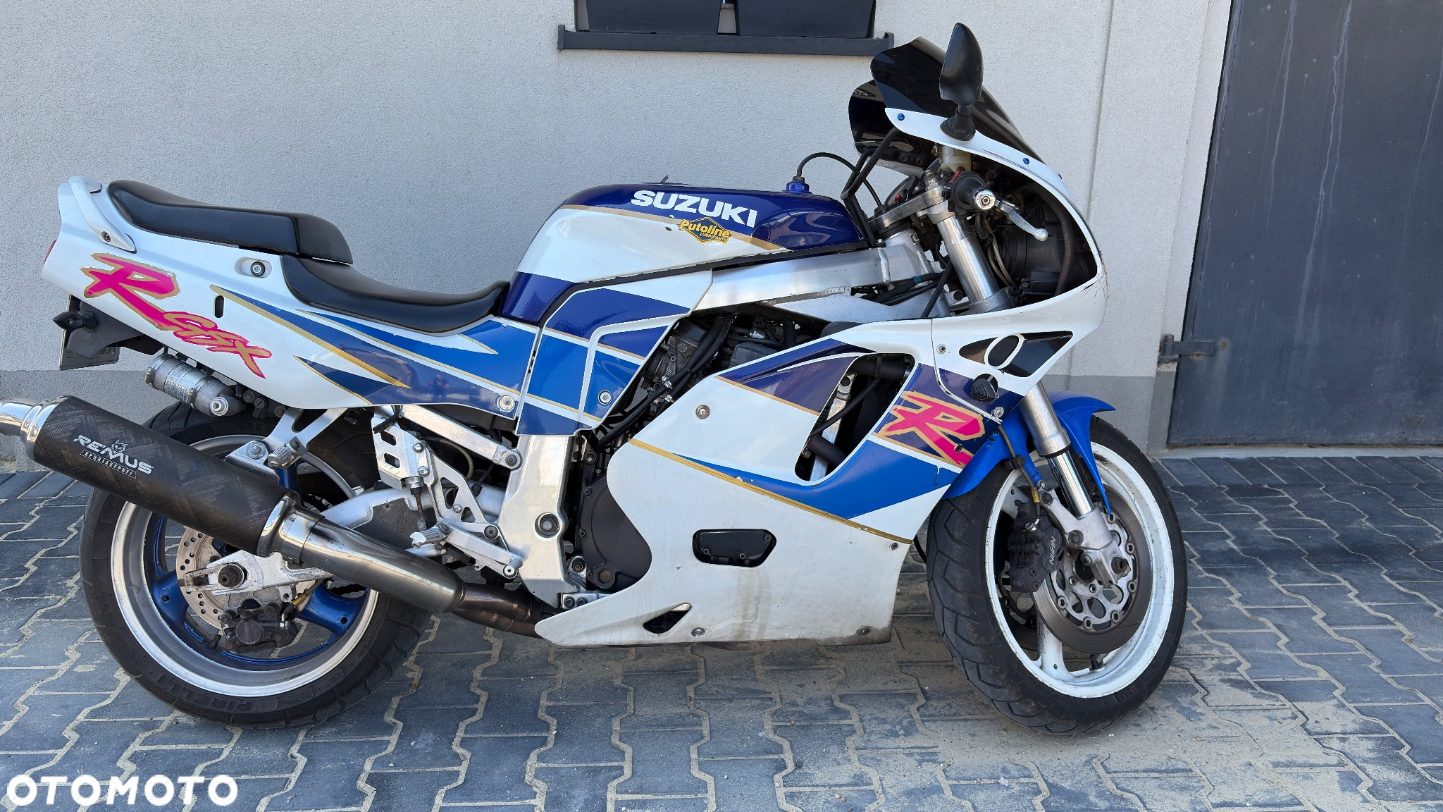 Suzuki GSX-R - 4