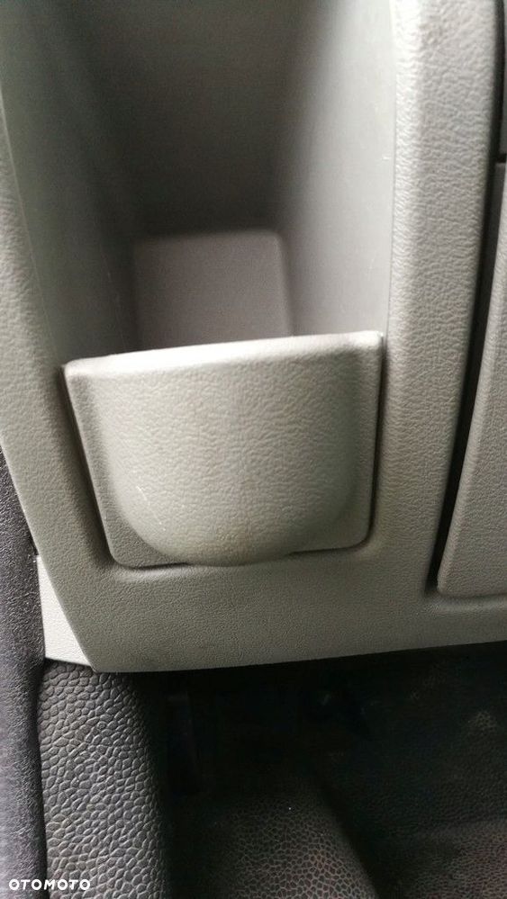 uchwyt kubek lewy master movano interstar 03-10 - 2