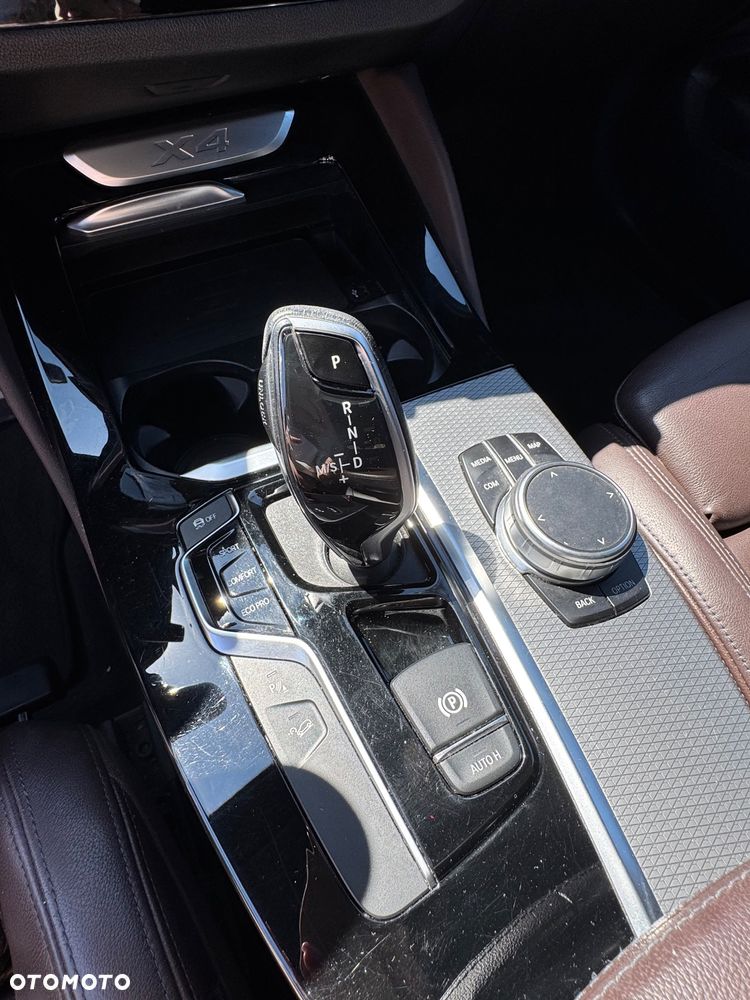 BMW X4 - 18