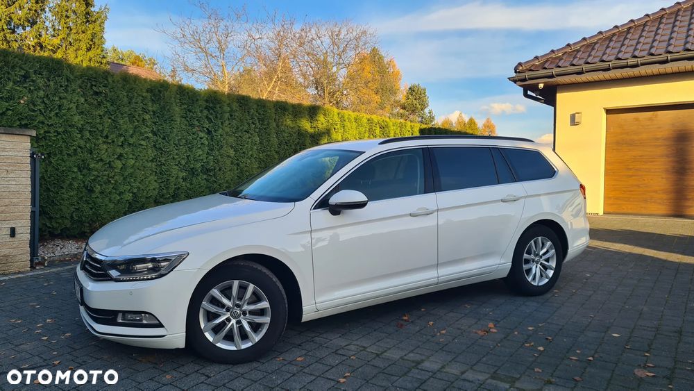 Volkswagen Passat 2.0 TDI SCR Elegance - 3