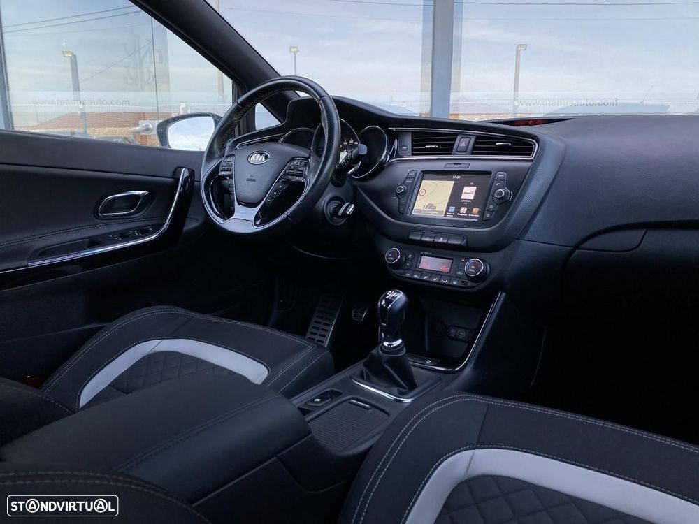 Kia Ceed 1.6 CRDi GT Line - 13