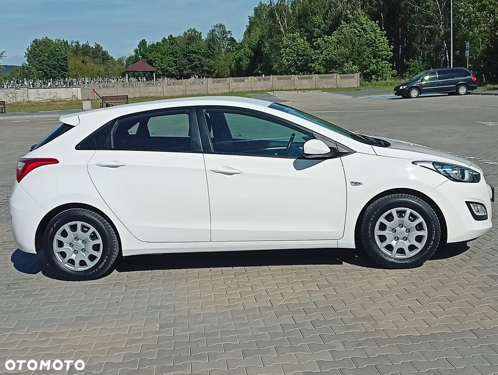 Hyundai i30 1.4 Blue Comfort - 19
