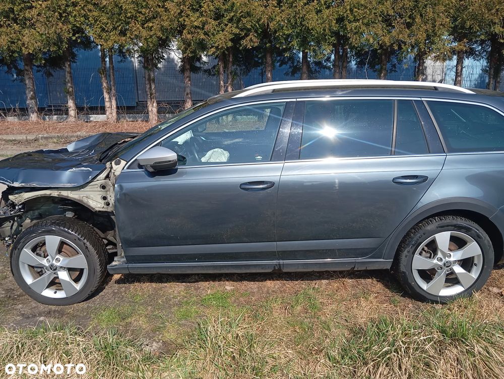 Skoda Octavia 2.0 TSI 4x4 DSG Scout - 6