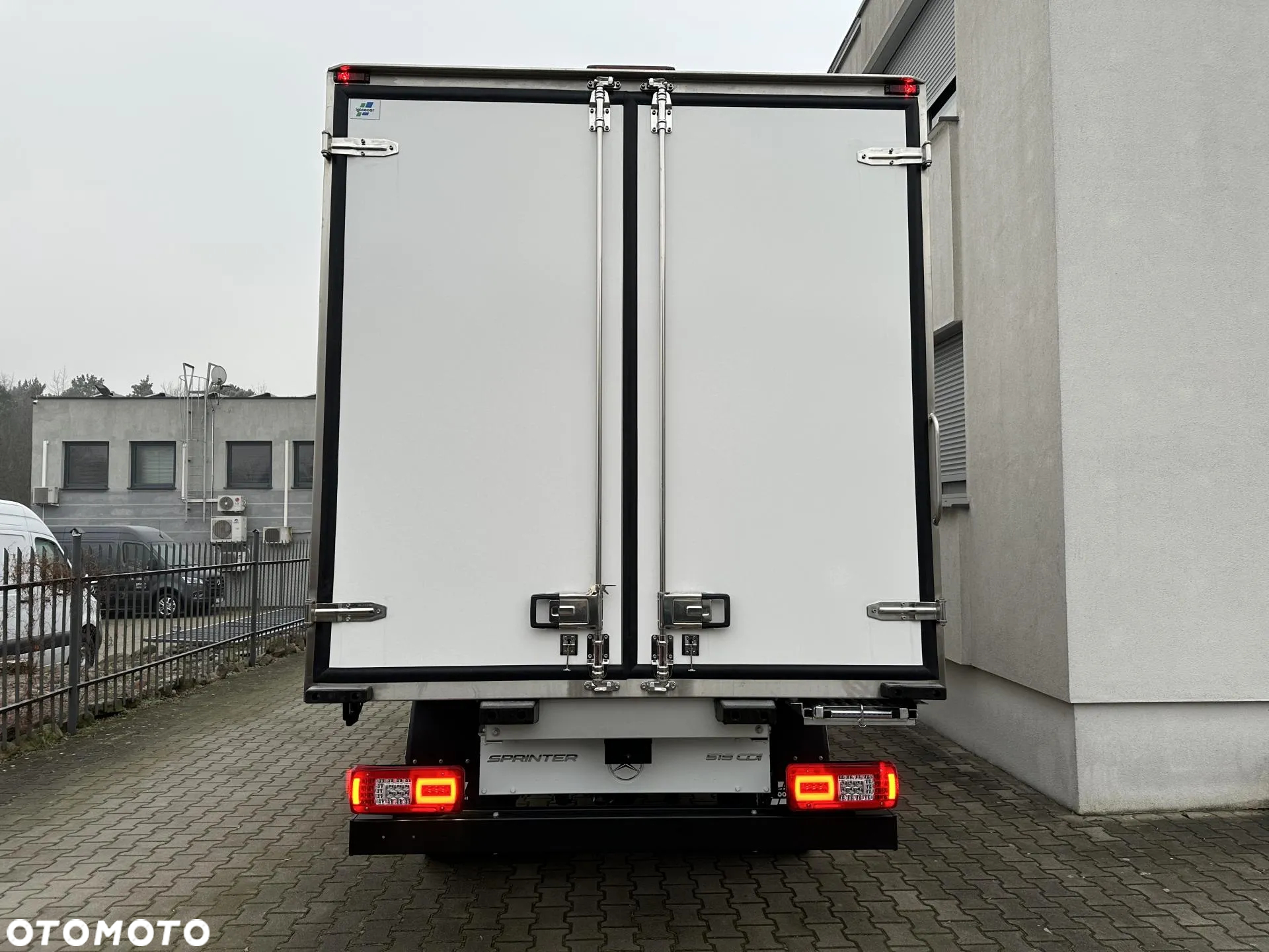 Mercedes-Benz Sprinter - 5