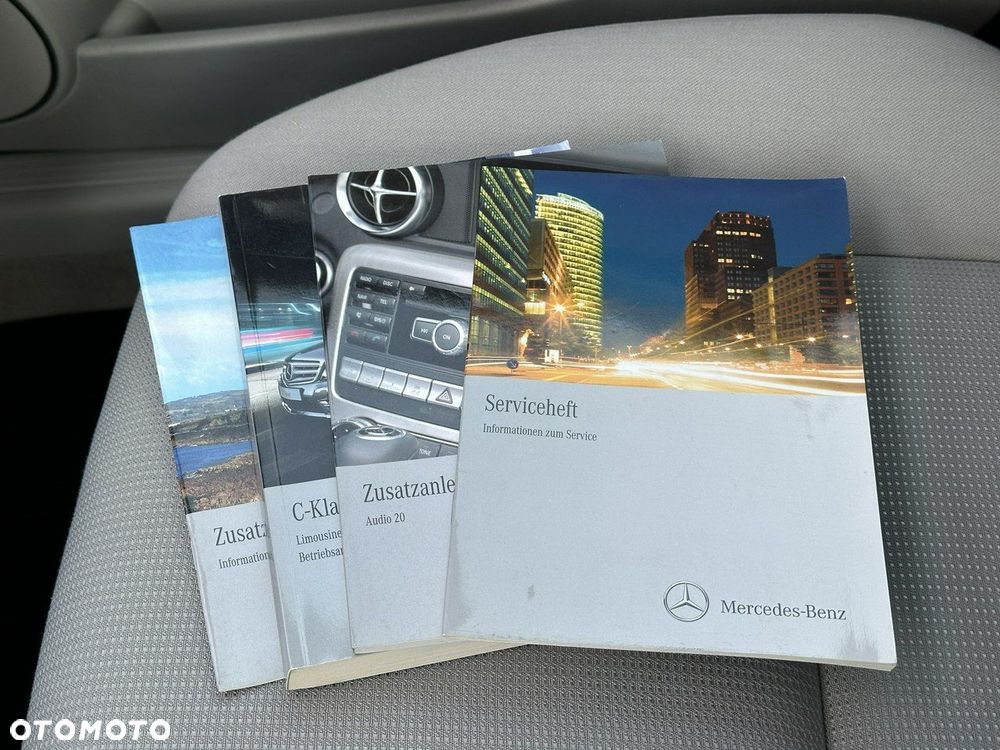 Mercedes-Benz Klasa C 180 BlueEFFICIENCY - 33