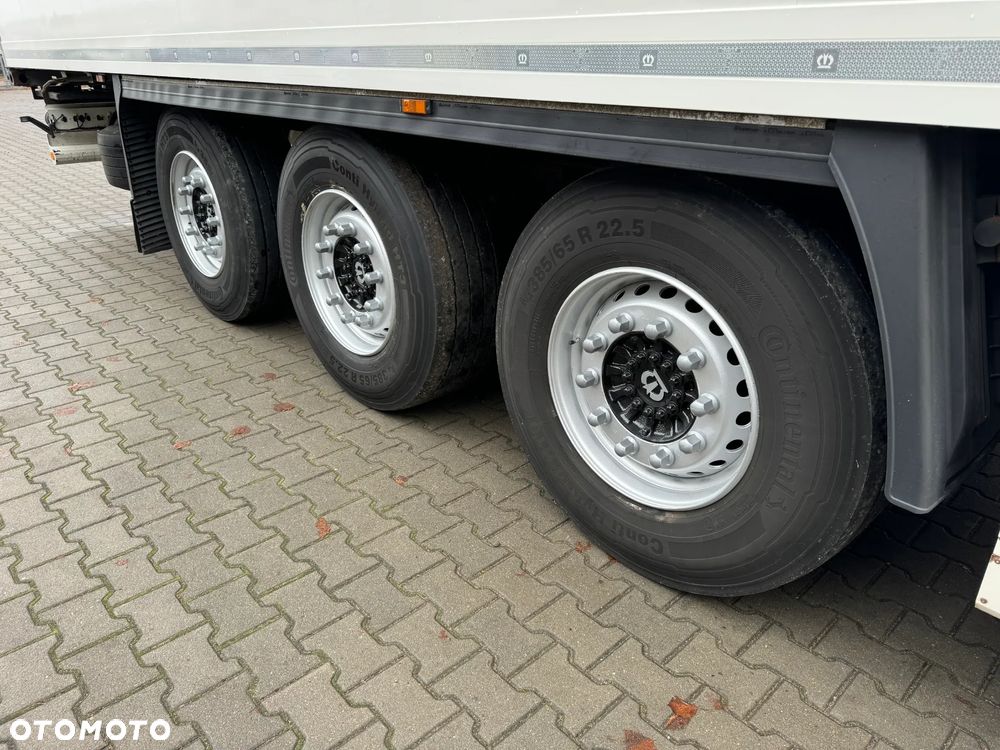 Krone Chłodnia ,Doppelstock , Carrier Vector 1550, Kwiatowa 2,50m - 21