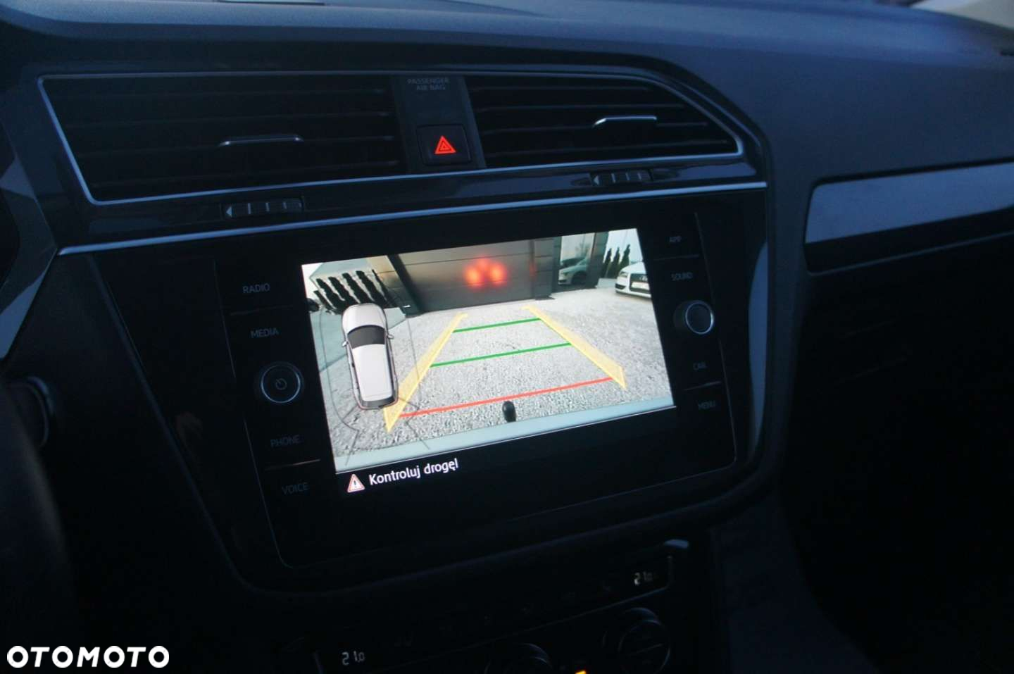 Volkswagen Tiguan - 17