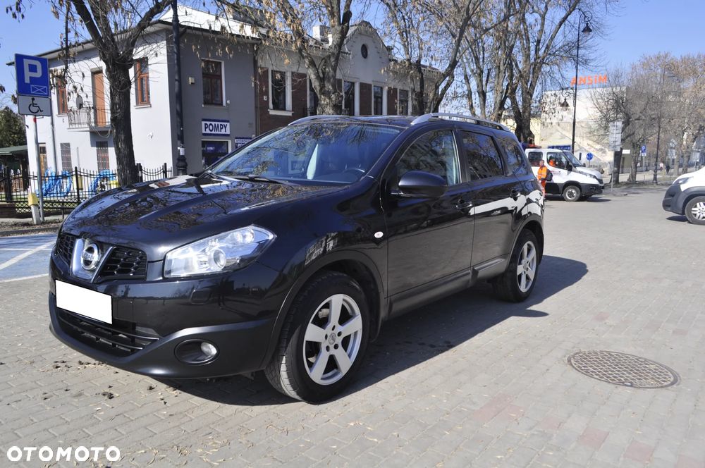 Nissan Qashqai+2 - 3