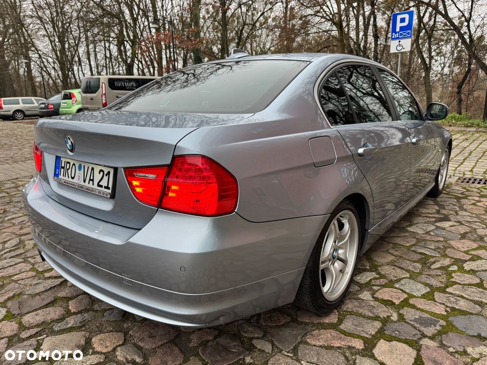 BMW Seria 3 320i Edition Sport - 3
