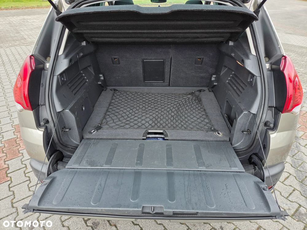 Peugeot 3008 1.2 PureTech GPF Allure S&S - 23