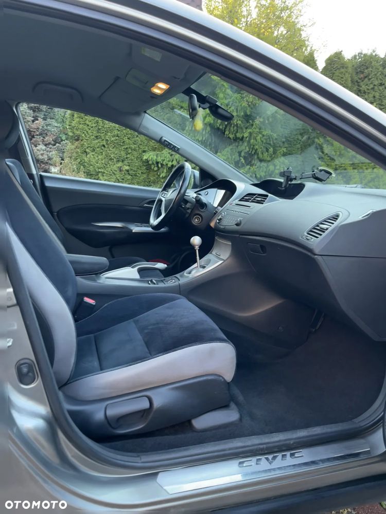 Honda Civic 1.8i-VTEC Sport - 5