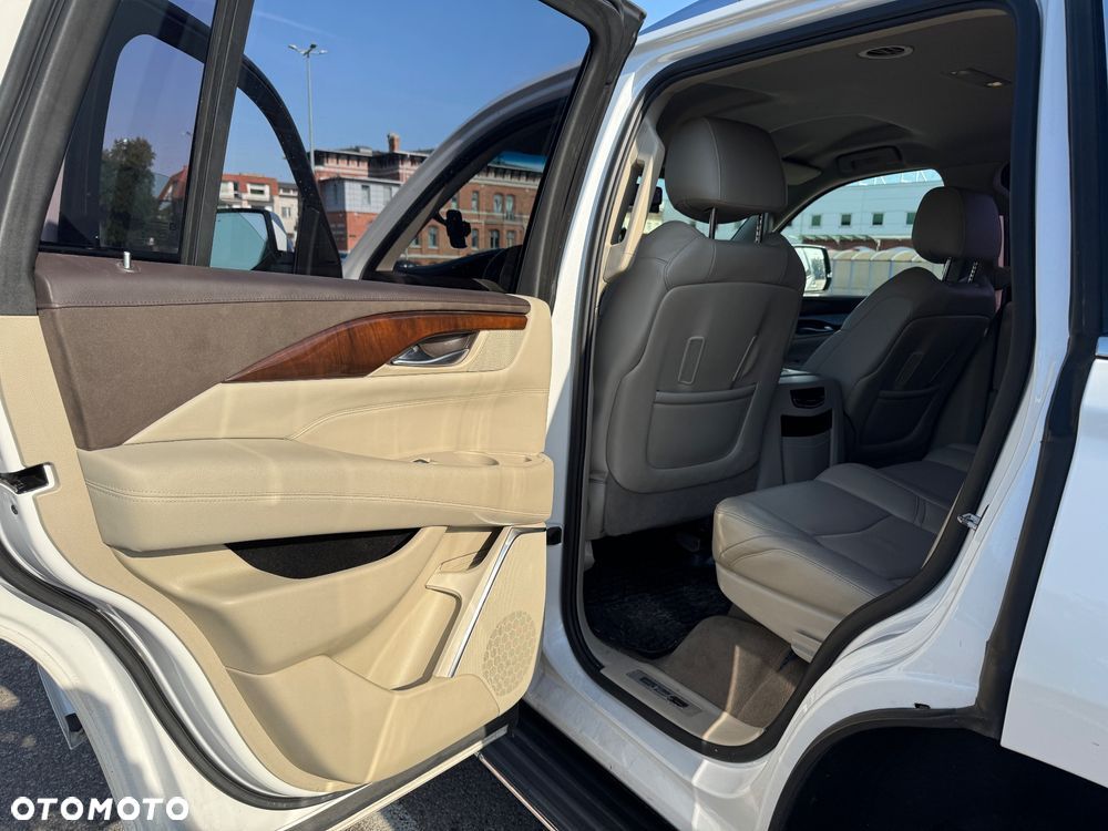 Cadillac Escalade 6.2 V8 Elegance - 17